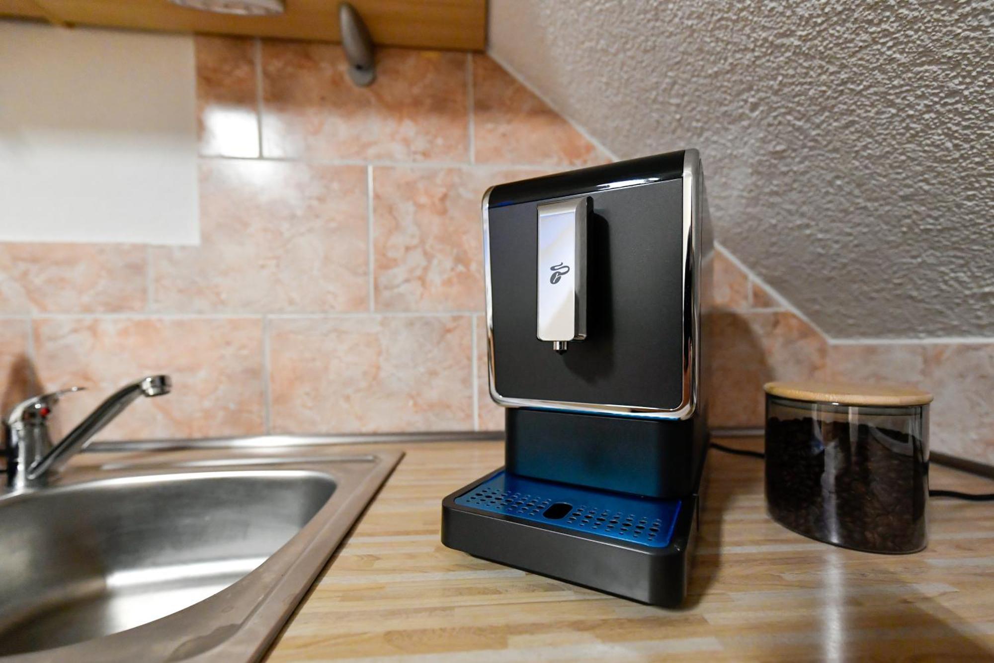 Grosses Spree Apartment, 3 Schlafzimmer Bis 10 Personen, 4X Kfz Parkplatz, Terrasse, Waschtrockner, Wlan, Netflix Cottbus Exteriör bild