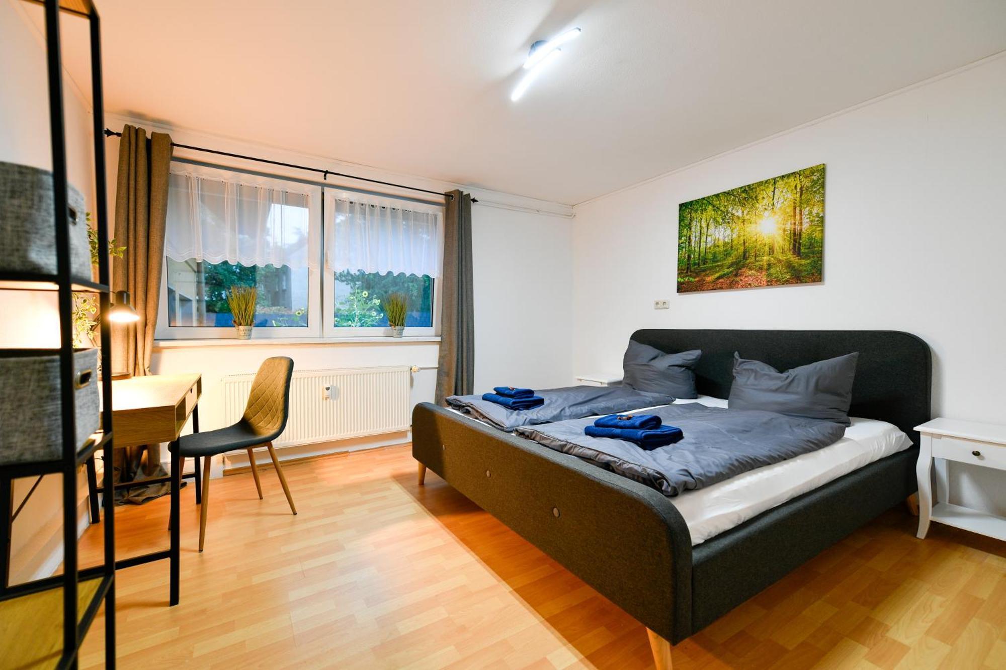 Grosses Spree Apartment, 3 Schlafzimmer Bis 10 Personen, 4X Kfz Parkplatz, Terrasse, Waschtrockner, Wlan, Netflix Cottbus Exteriör bild